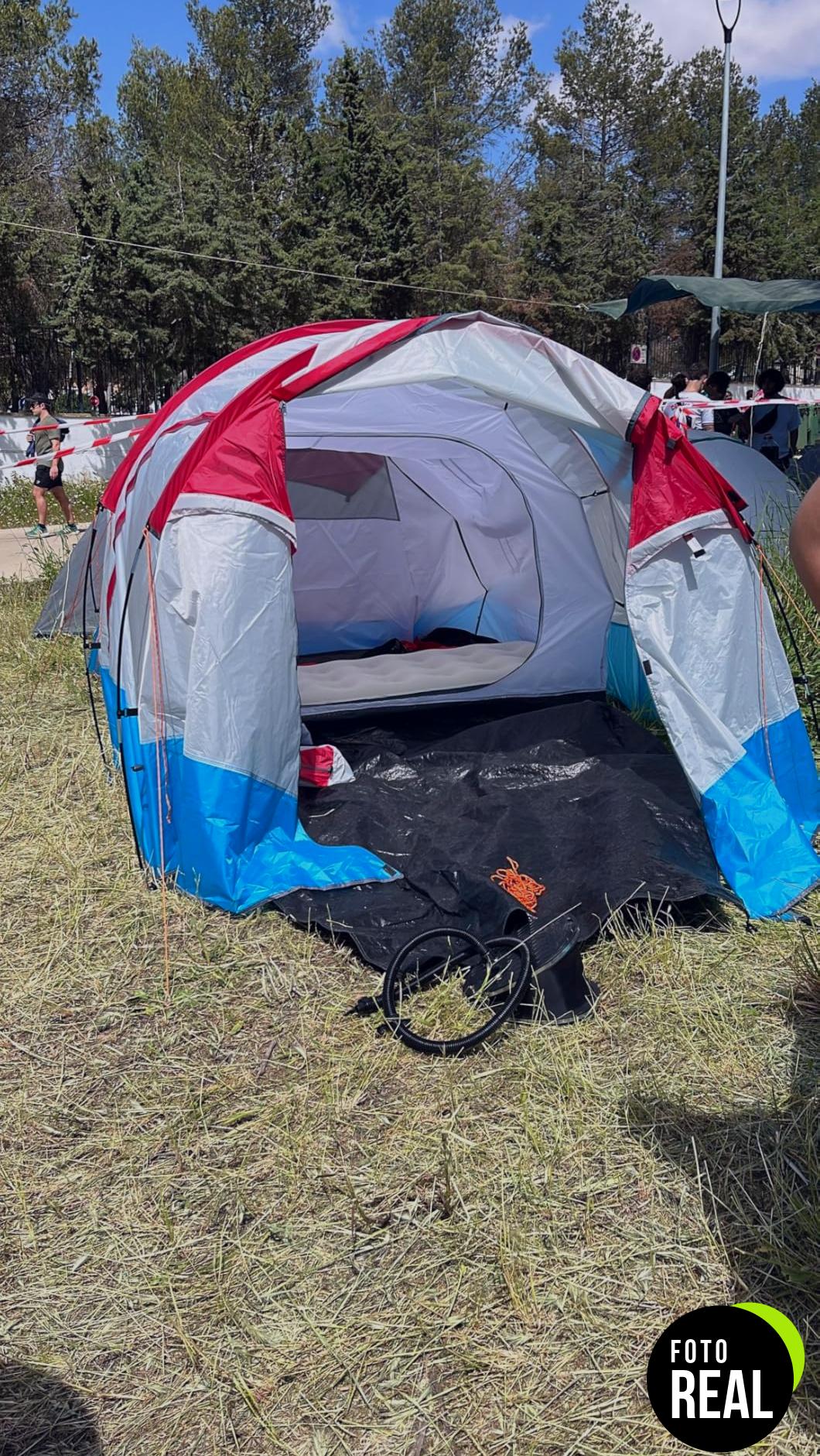 outsunny-tienda-camping-3-personas-multicolor-foto-1